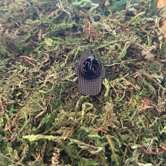 Cactus Pin - Picture 2 of 3